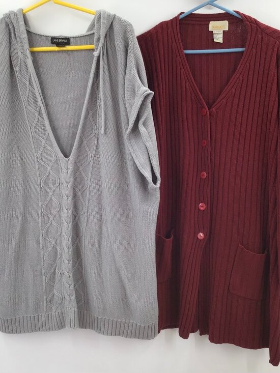 Sweaters - 2 V-Neck 3X Tunic Length Sweaters 26/28 Red Gray Cardigan Lagenlook Office Layer